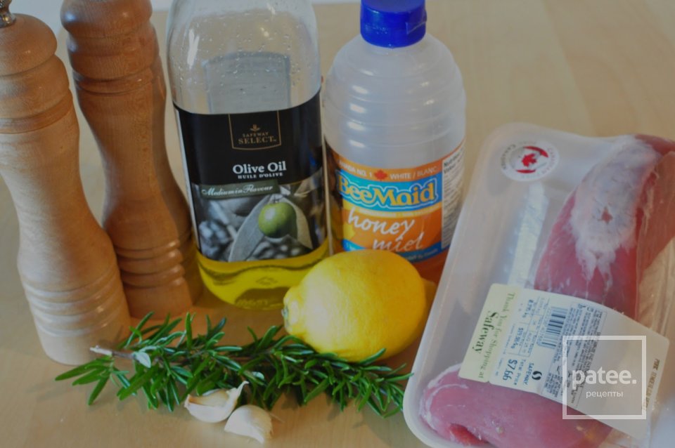 Жареная свинина с лимоном и розмарином - Шаг 1