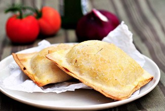 Пирожки с грибами и свининой