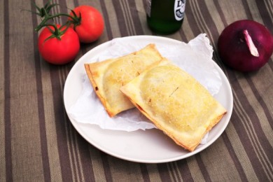 Пирожки с грибами и свининой - приготовление