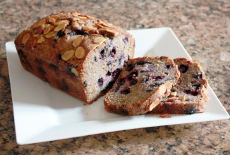 Черничный хлеб