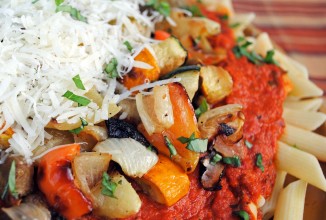 Паста с запеченными овощами