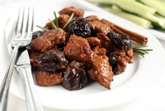 Жаркое из говядины с черносливом