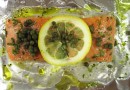 Лосось с лимоном и розмарином