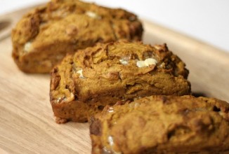 Тыквенный хлеб с белым шоколадом