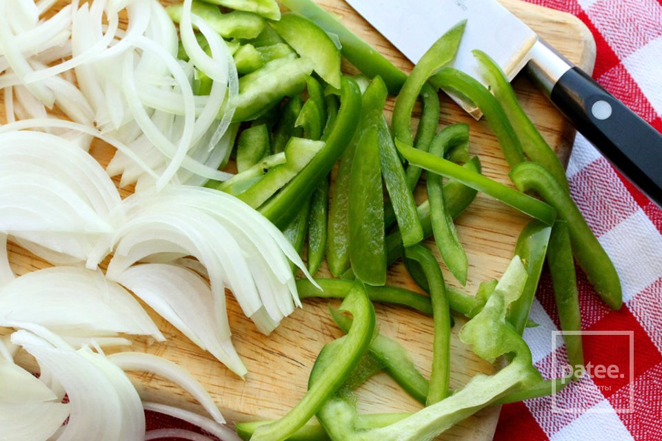 Паста с колбасой из индейки - Шаг 3