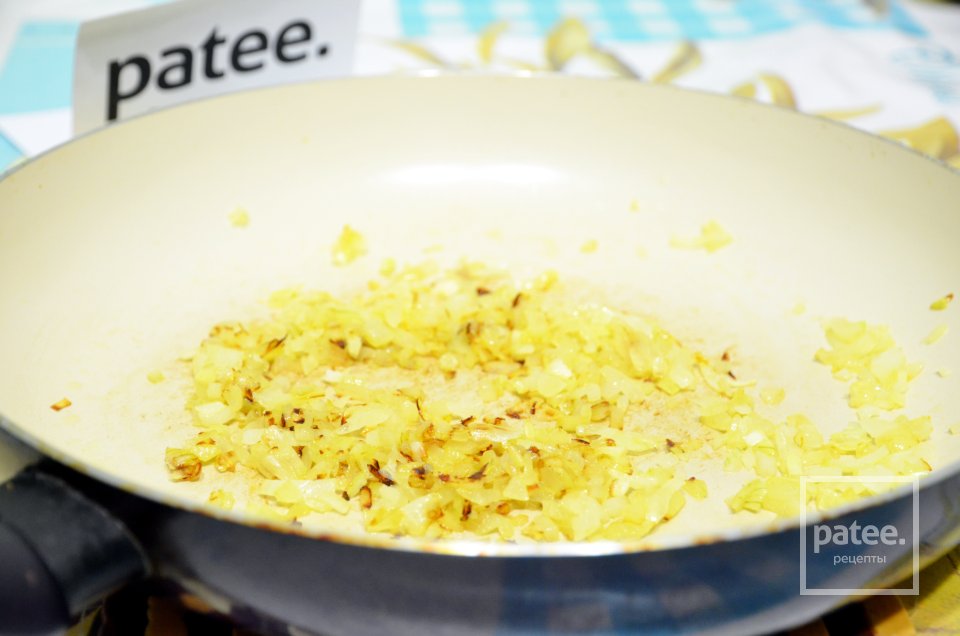 Домашние тефтели в пикантном томатном соусе - Шаг 2