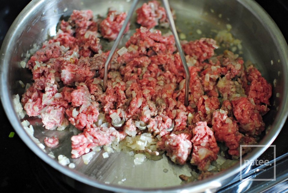 Хот-дог с фаршем и сыром - Шаг 2