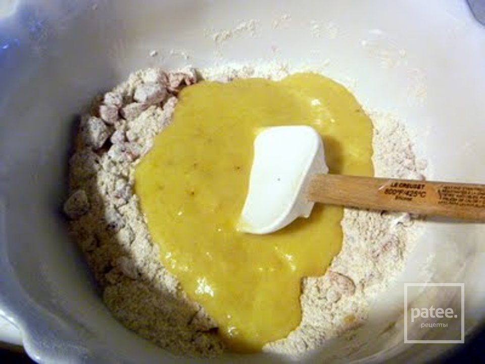 Банановые кексы с клубникой - Шаг 9