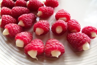 Малина с белым ганашем