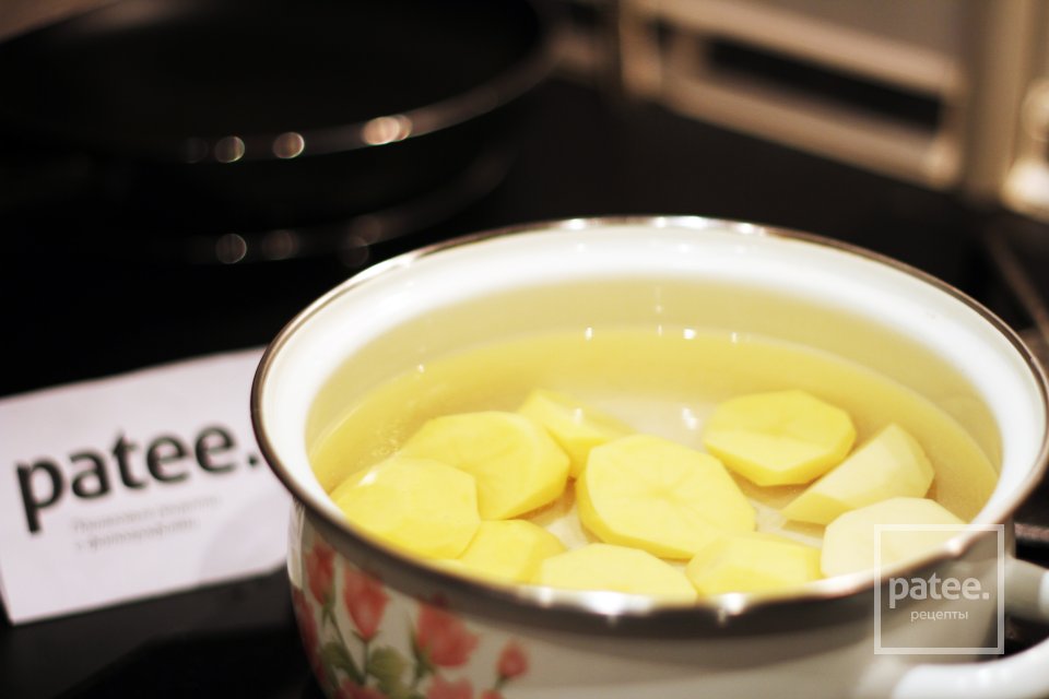 Пирожные из лосося на лаймовой подушке с каперсами. - Шаг 2