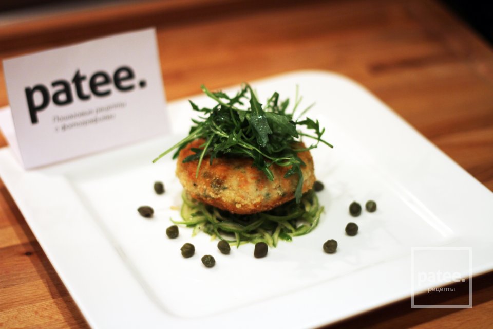 Пирожные из лосося на лаймовой подушке с каперсами. - Шаг 12