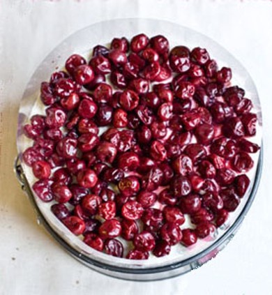 торт "Вишнёвый сюрприз" - Шаг 7