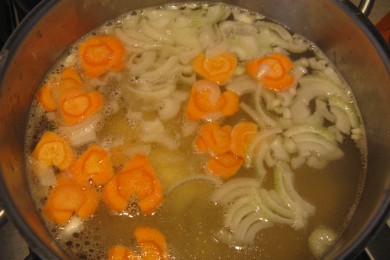 СЕРДЕЧНАЯ ИСТОРИЯ: Суп финский из лосося со сливками - приготовление