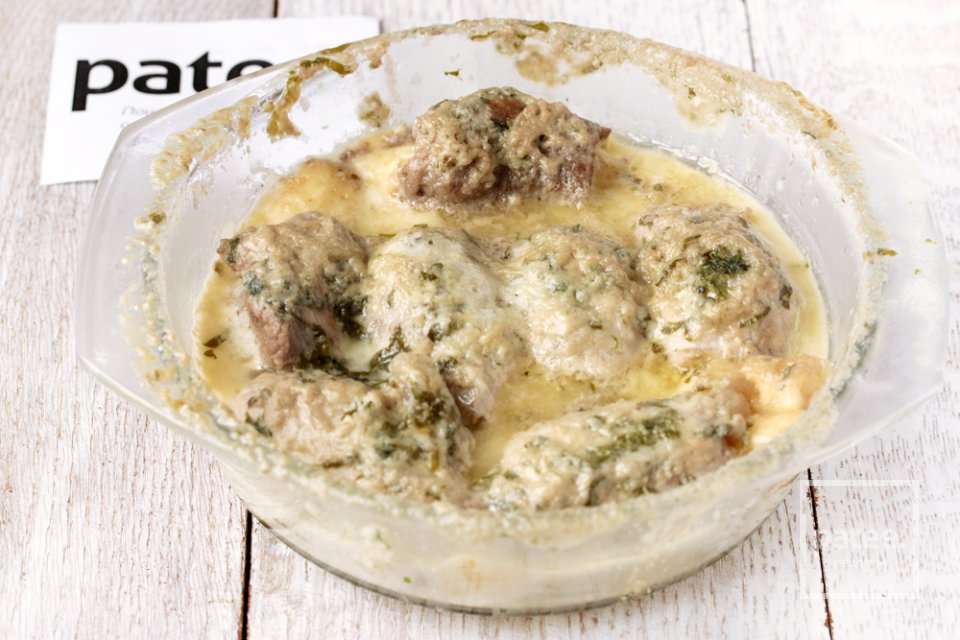 Рулетики из свинины с брынзой - Шаг 13