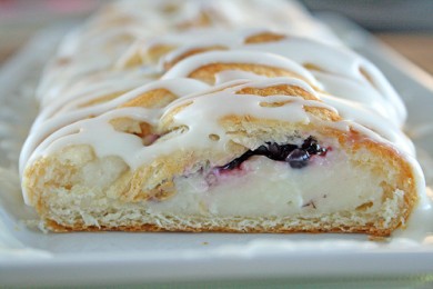 Рулет с ежевикой - приготовление