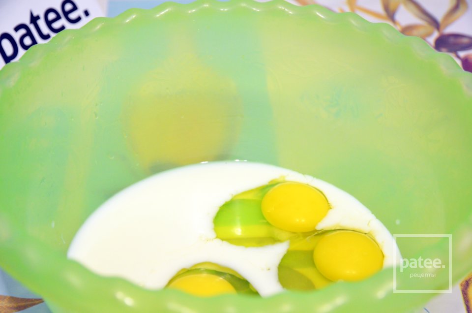 Налистники с кремом маскарпоне и клюквой - Шаг 1