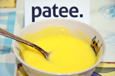 Налистники с кремом маскарпоне и клюквой - приготовление