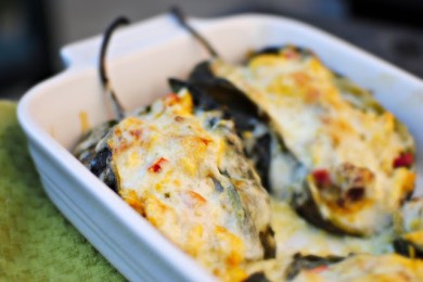 Фаршированные перцы чили - приготовление