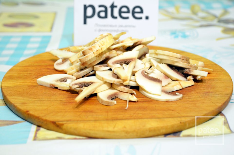 Жюльен с курицей и грибами - Шаг 2