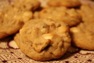 Печенье с орехами и инжиром