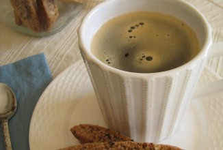 Печенье из темного шоколада  и лесных орехов