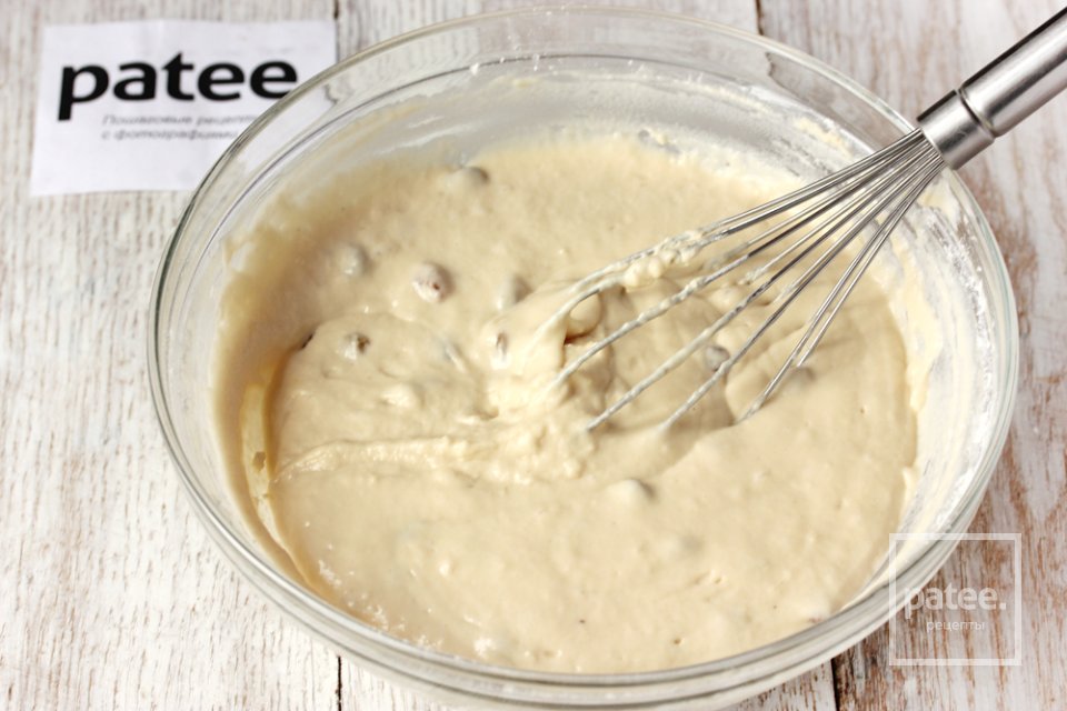 Оладьи на ряженке с изюмом - Шаг 7