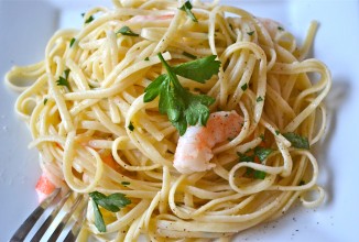 Паста с креветками в чесночном соусе