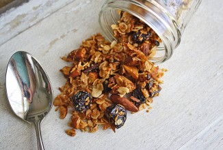 Гранола с вишней