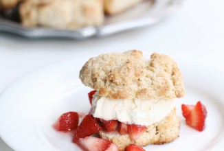 Печенье с клубникой