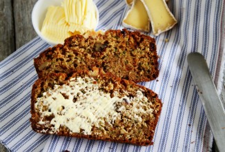 Кабачковый хлеб с клюквой и орехами