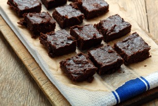 Шоколадные плитки с черносливом