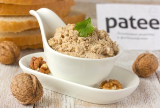 Паштет из грецких орехов и яиц