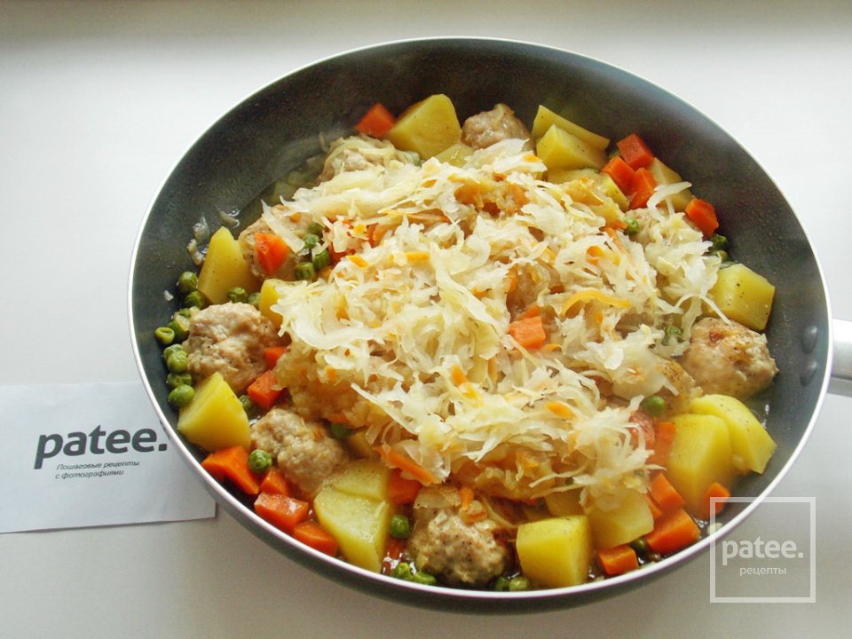 Фрикадельки с овощным рагу - Шаг 12