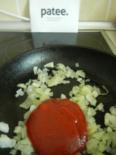 Тушёные куриные сердечки с картошкой - Шаг 5