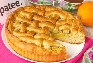 Фруктовый дрожжевой пирог