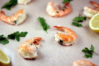 Жареные креветки с сыром