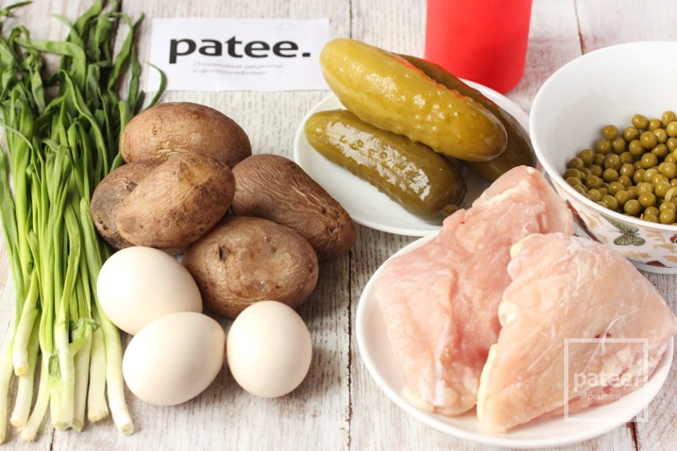 Салат Столичный с курицей - Шаг 1