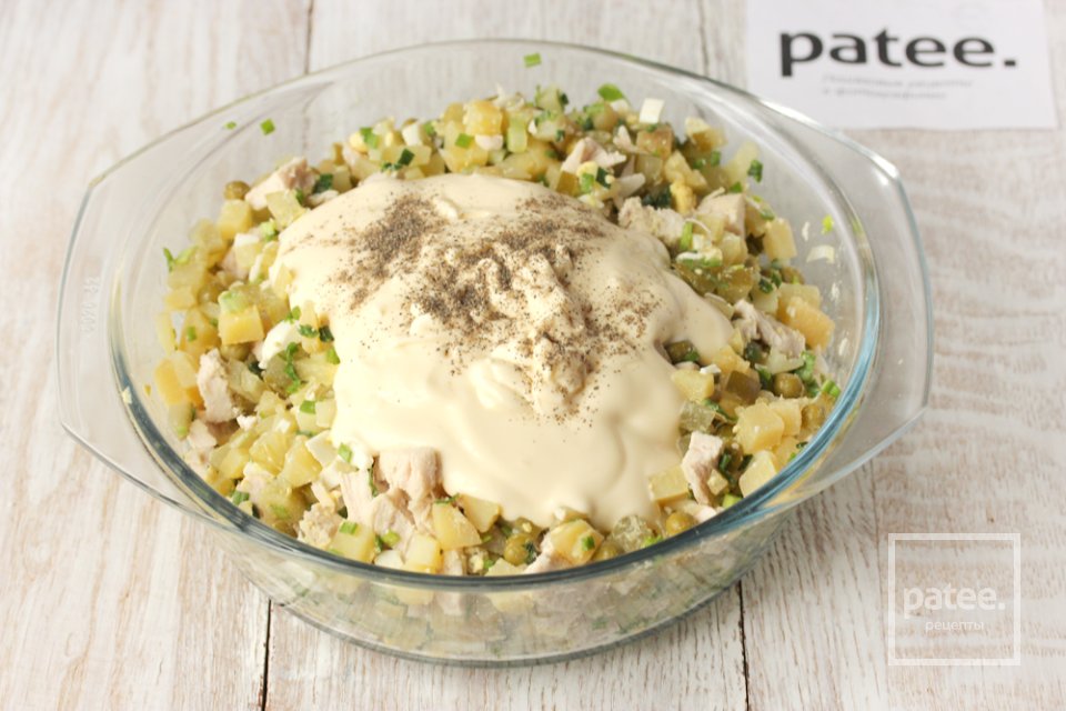 Салат Столичный с курицей - Шаг 11