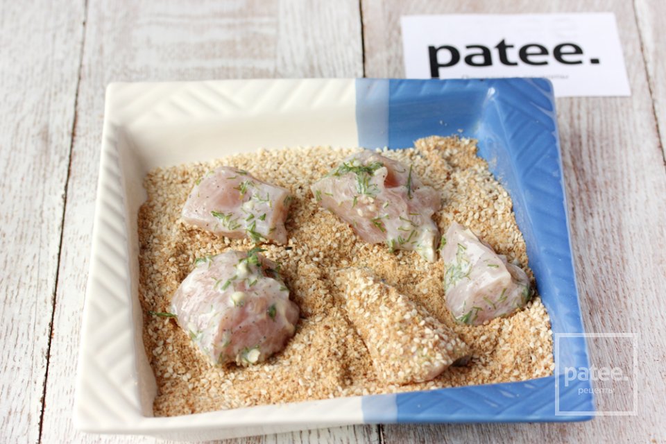 Маринованное куриное филе, обжаренное в кунжутной панировке - Шаг 13