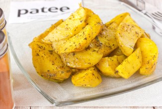 Пряный золотистый картофель
