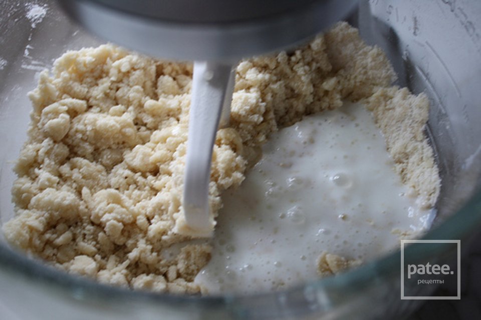 Кексы с вишней и миндалем - Шаг 8