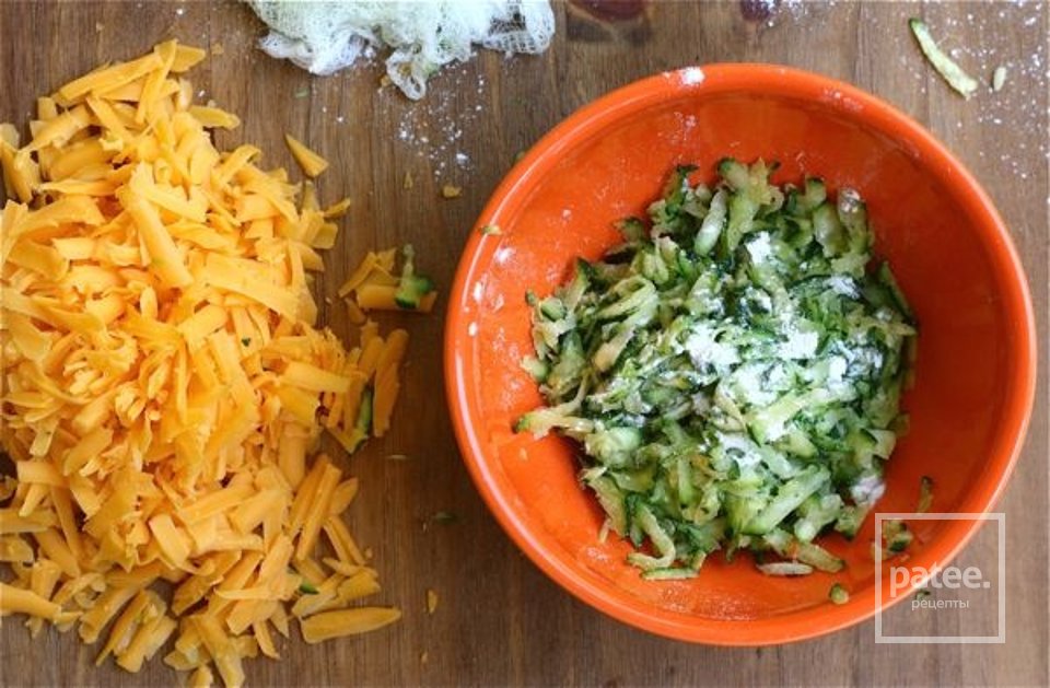 Кабачковое печенье с чеддером - Шаг 3