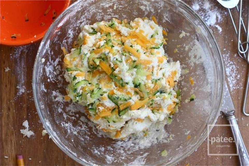 Кабачковое печенье с чеддером - Шаг 7