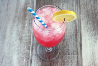 Розовый лимонад