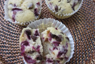 Кексы с вишней и шоколадом