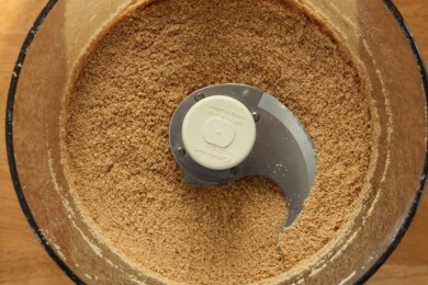 Малиновые чизкейки на палочках - приготовление