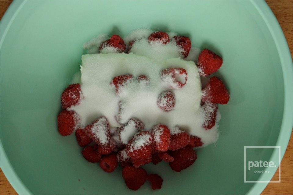 Малиновые чизкейки на палочках - Шаг 5