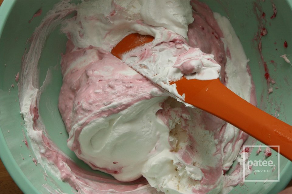 Малиновые чизкейки на палочках - Шаг 7