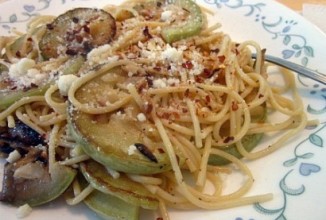 Паста с жареными кабачками
