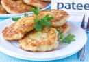 Куриные оладьи с луком